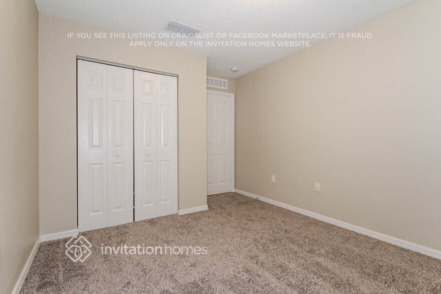 Building Photo - 11135 Running Pine Dr