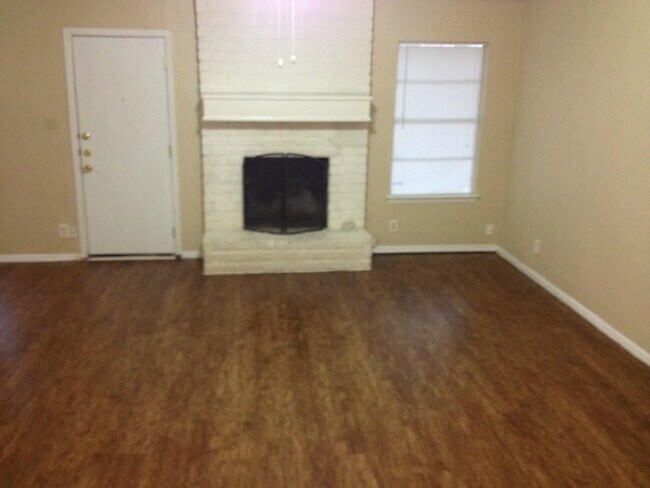 Building Photo - 7100 Meadow Run