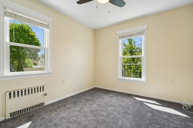 Building Photo - 7 Beekman St