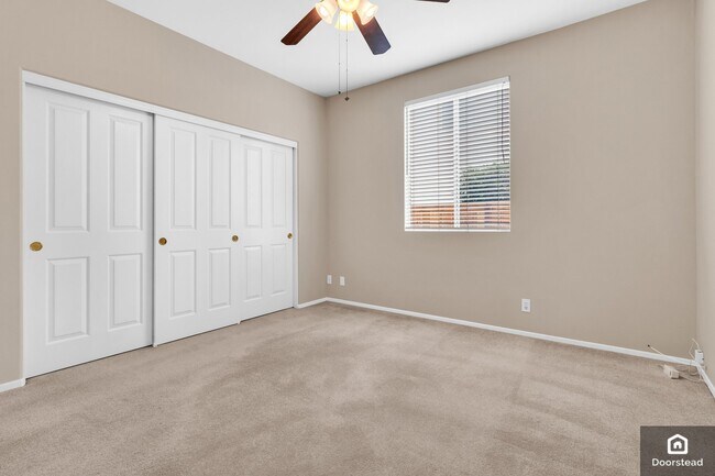 Building Photo - 30958 Mashie Way