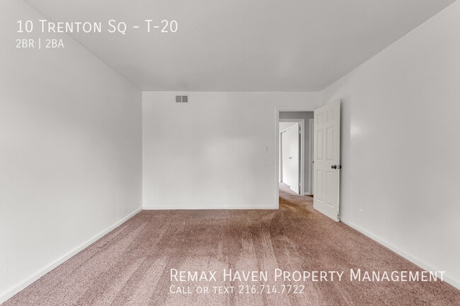 Building Photo - 10 Trenton Square