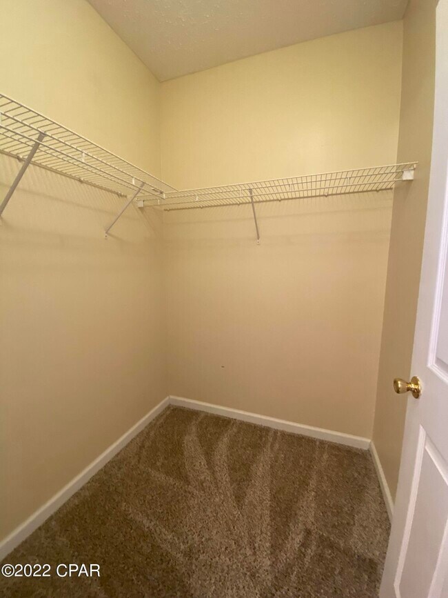 Building Photo - 11741 Seashore Ln