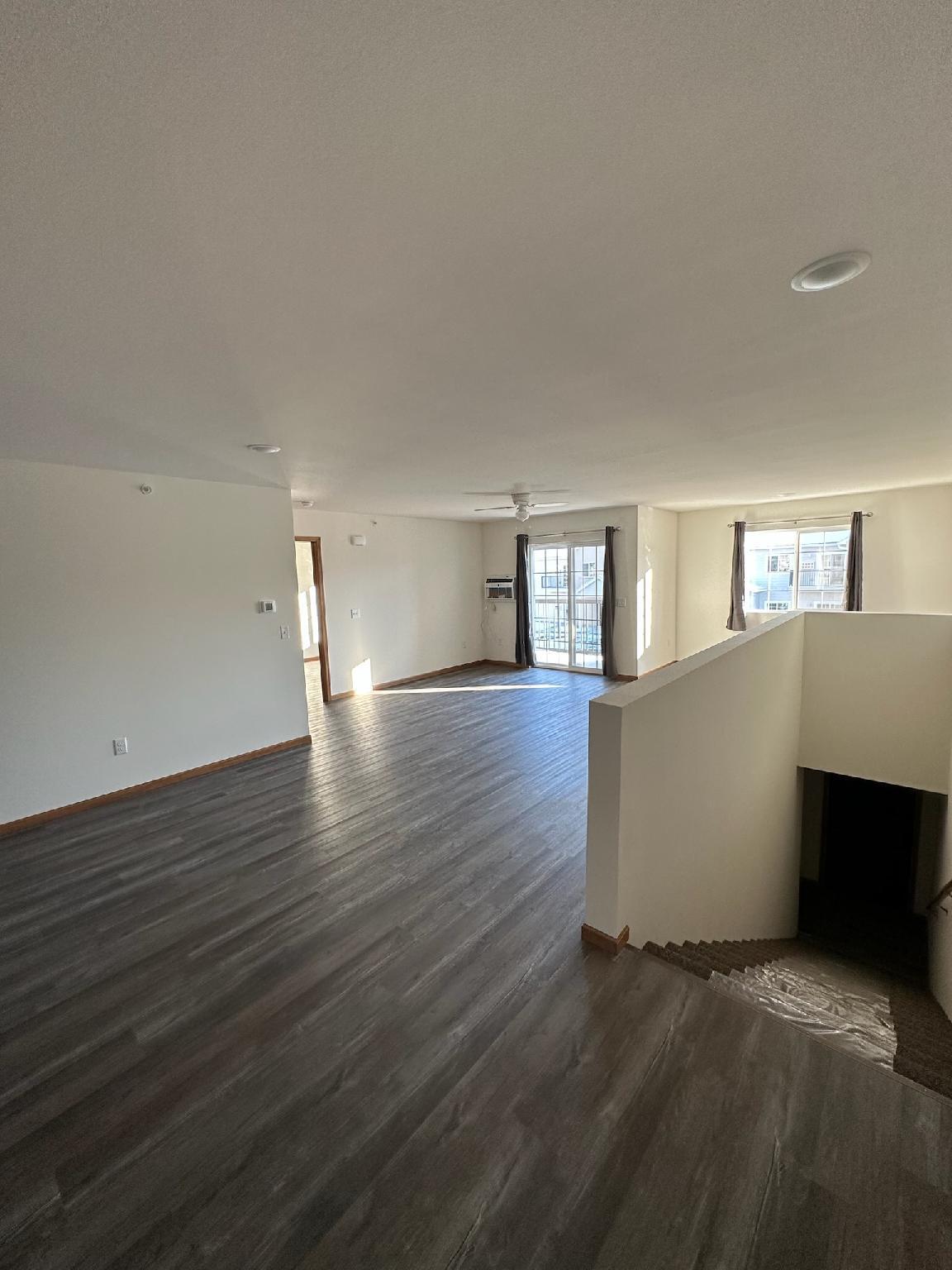 Living Area - Prairie Bluff Apartments