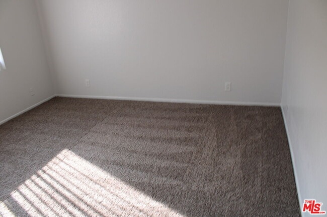 Building Photo - 12100 Birch Ave