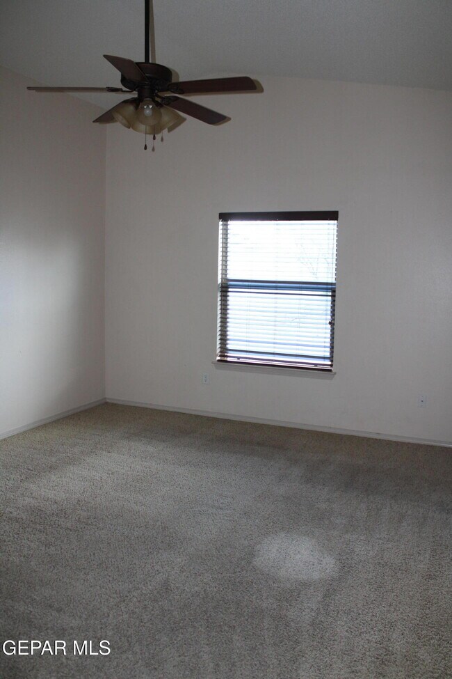 Building Photo - 7125 Falling Leaf Cir