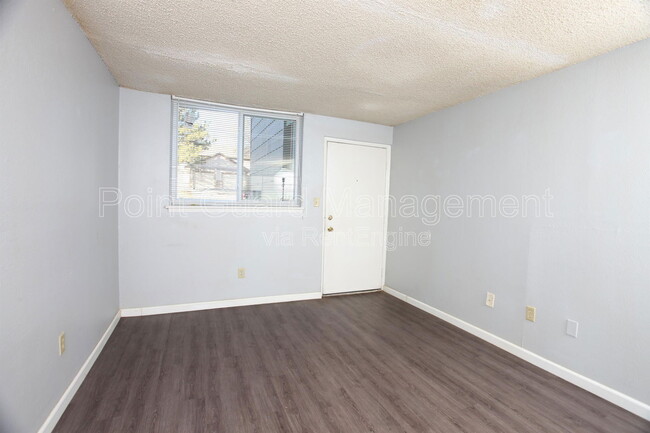 Building Photo - 1226 S Longfellow St