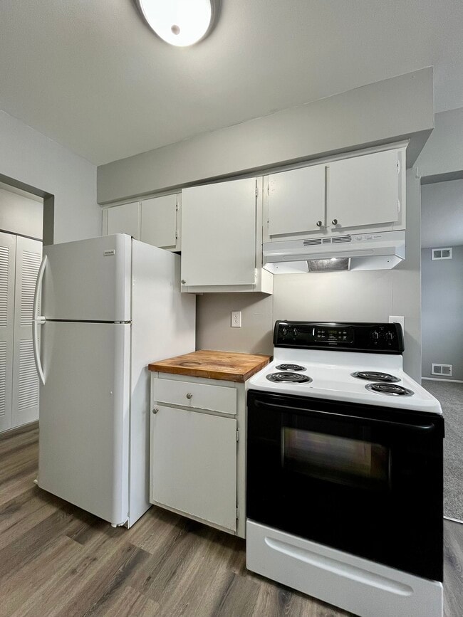 Building Photo - 11333 Old Goddard Rd