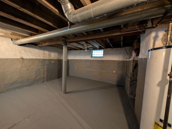 Building Photo - 1955 W 58th-Lower