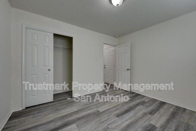 Building Photo - 10903 Dewlap Trail