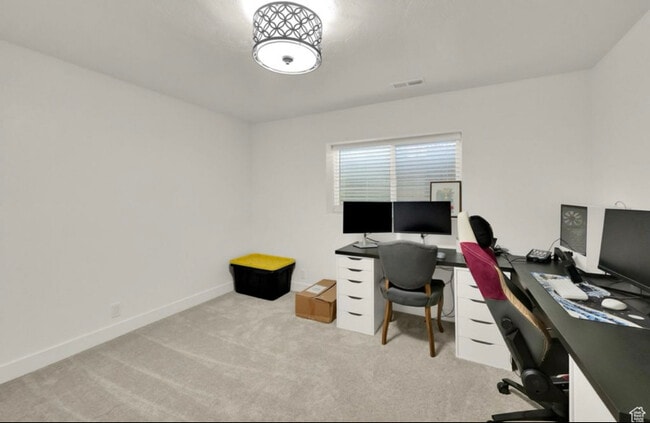 Building Photo - 12033 S 1900 W