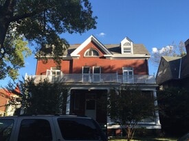 Building Photo - 324 Colonial Ave