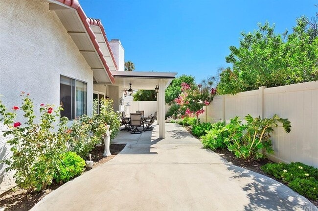 Building Photo - 13562 Vellanto Way