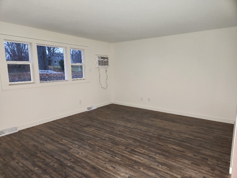 Building Photo - 4707 Kent Rd