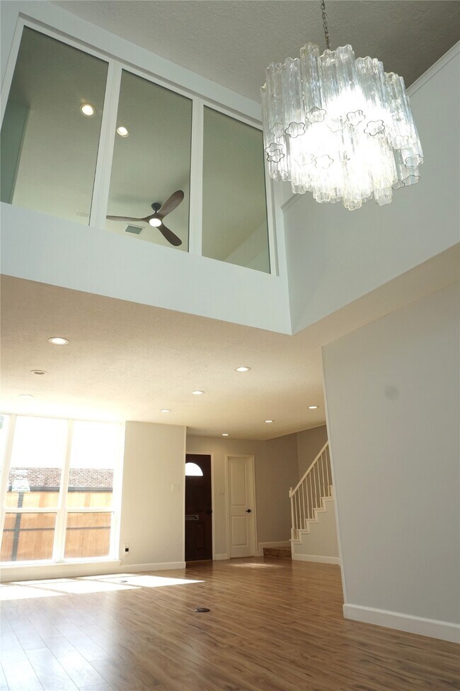 Building Photo - 4006 Breakwood Dr
