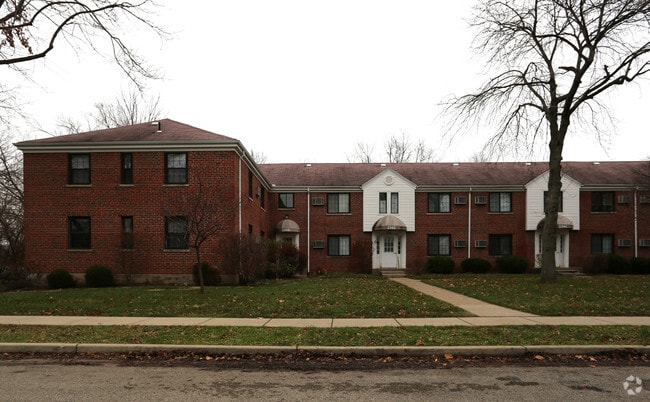 Building Photo - Huntley Ridge