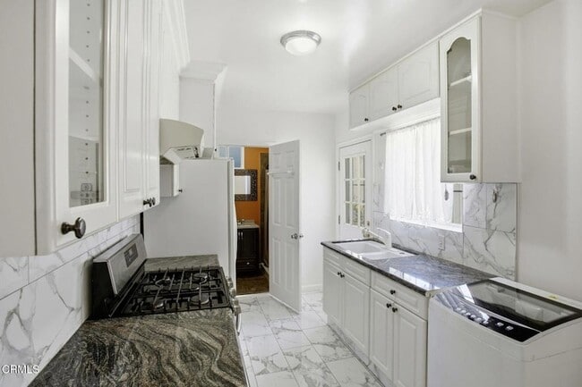 Building Photo - 1606 Glenwood Rd