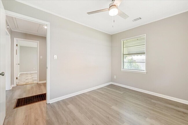 Building Photo - Recently Renovated 2-Bedroom Home – 1.5 Mi...