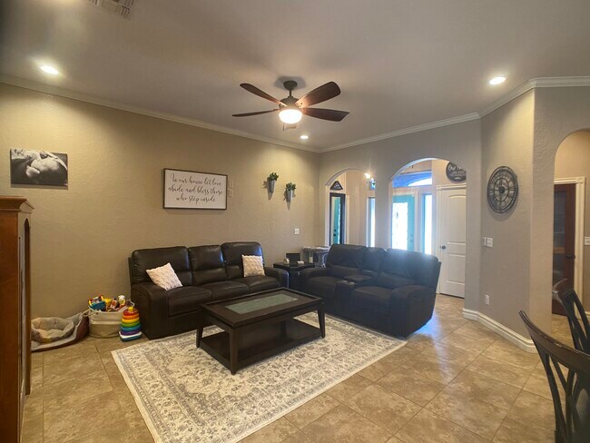 Building Photo - 1401 Limestone Way