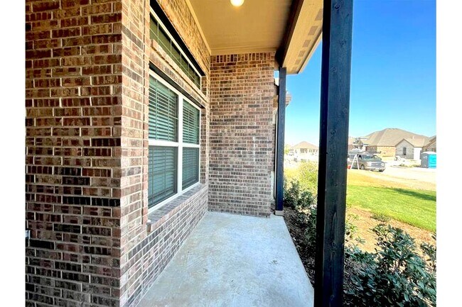 Building Photo - 2818 Diamondback Dr