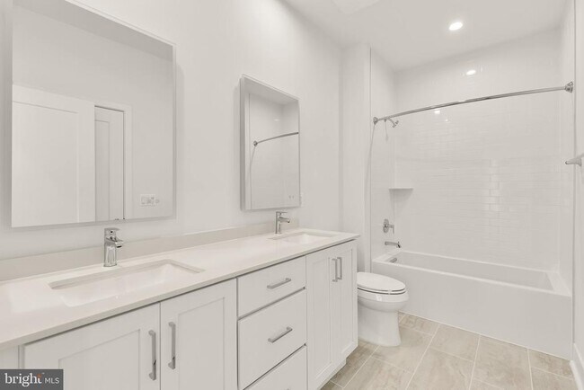 Building Photo - 2608 Olmsted Ct NW