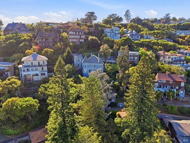 Building Photo - 172 Bella Vista Ave