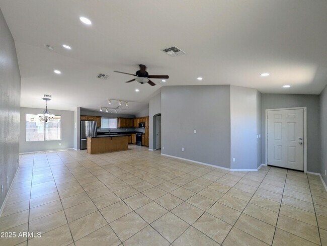 Building Photo - 13959 W Country Gables Dr