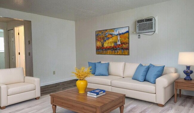 Building Photo - 128 NE Atkinson Ct