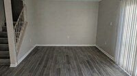 Building Photo - 3 BD in Rosedale with Finished Basement