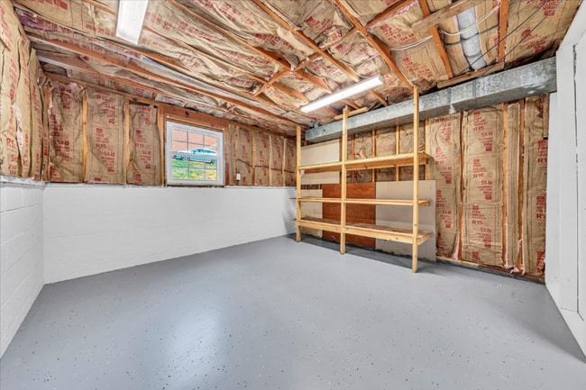 Building Photo - 2637 Coachman Cir