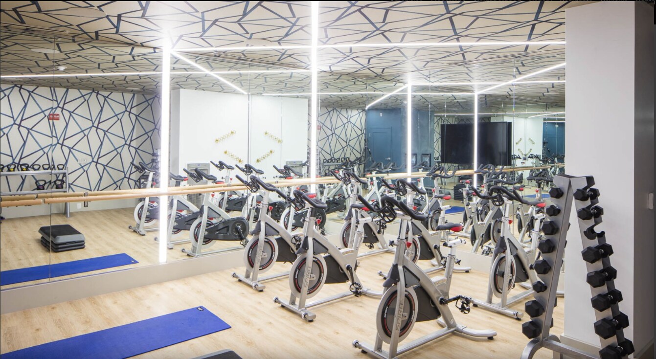 Building Photo - 75 Brainerd Rd