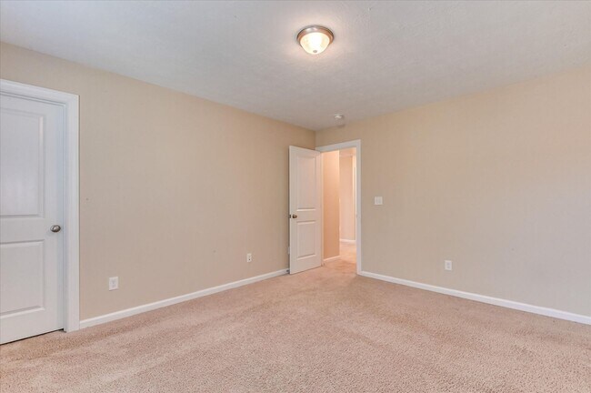 Building Photo - 835 Williford Run Dr