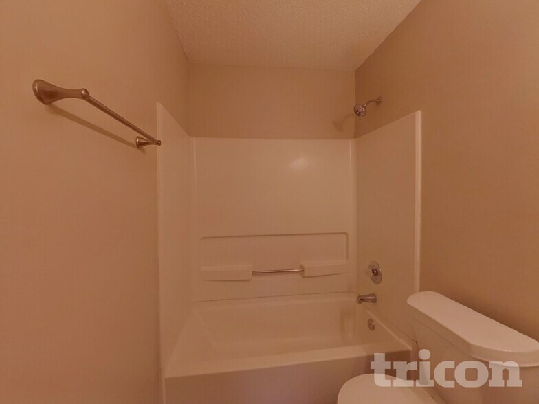 Building Photo - 1224 Settles Bridge Ct