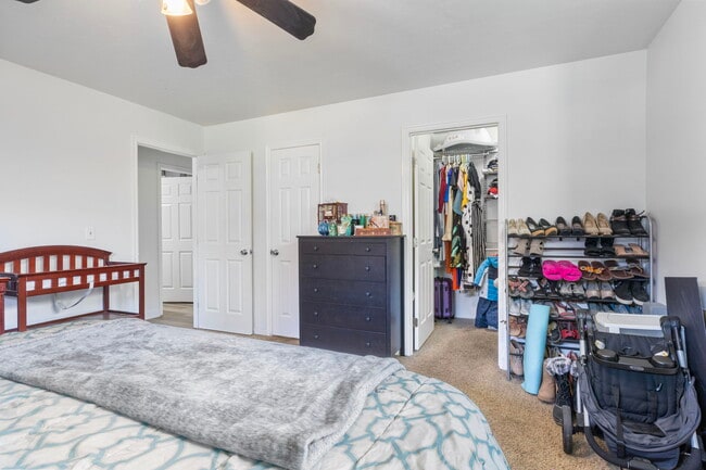 Building Photo - 4160 S Oak Meadows Dr