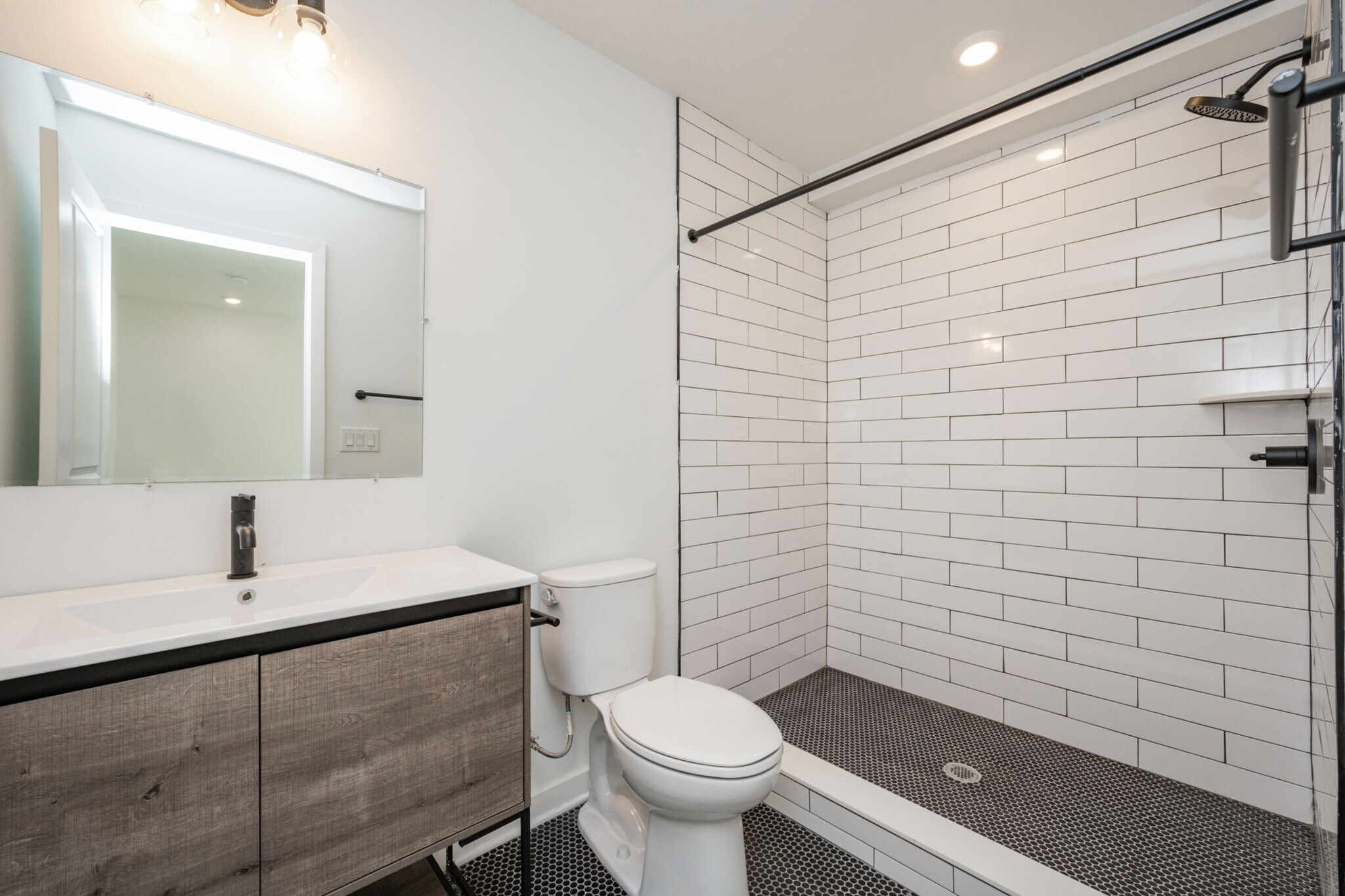 Building Photo - 1514 Master St