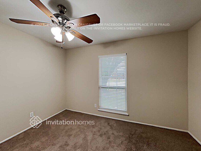 Building Photo - 4225 Pepperbush Dr