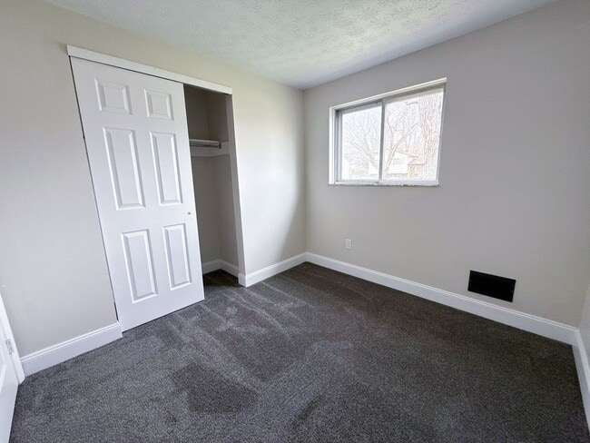 Building Photo - Beautifully Renovated 3BR Home in Blacklick Estates w/ Bonus Room, Huge Backyard & Garage