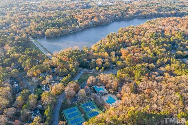 Building Photo - 329 Glen Echo Ln