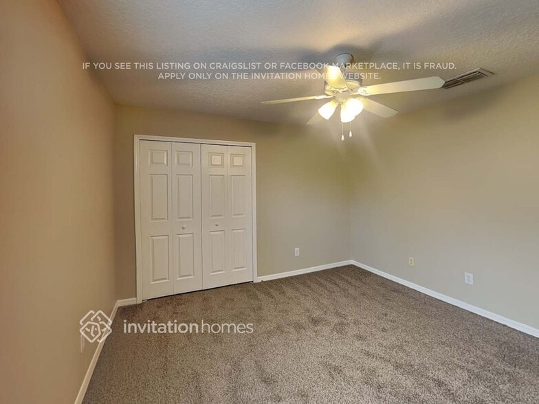 Building Photo - 9730 Moss Rose Way