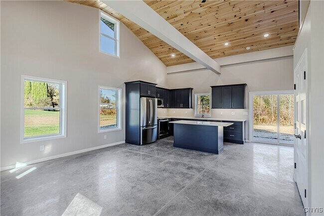 Building Photo - 118a Kirkland Ave