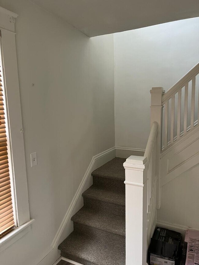 Building Photo - 1000 Walnut St