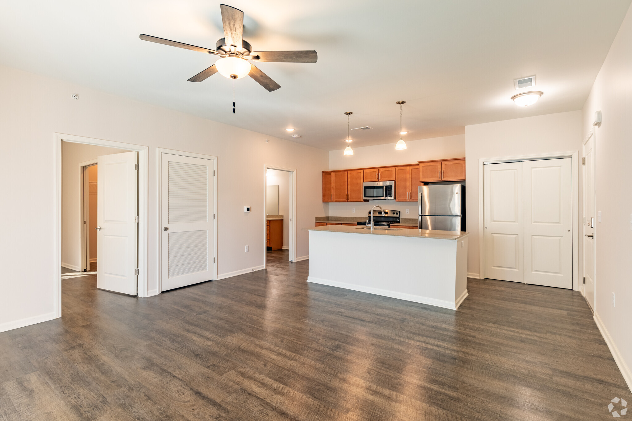 Hedge Lane Apartments - 7405 Hedge Lane Ter Shawnee KS 66227 ...