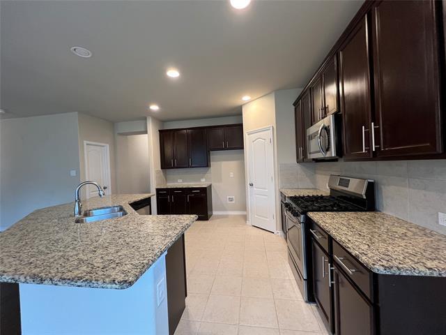 Building Photo - 3721 Fossil Tree Ln