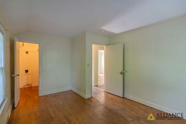 Building Photo - 1857 Anderson Ave