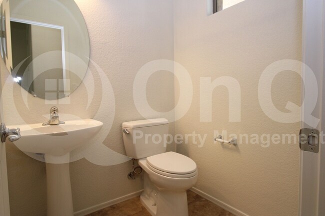 Building Photo - 17413 N 19th Run