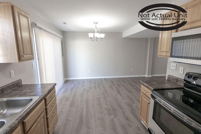 Building Photo - 4012 Arctic Fox Dr