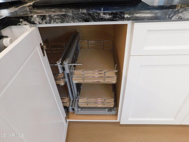 Building Photo - 30024 Quail Run Dr