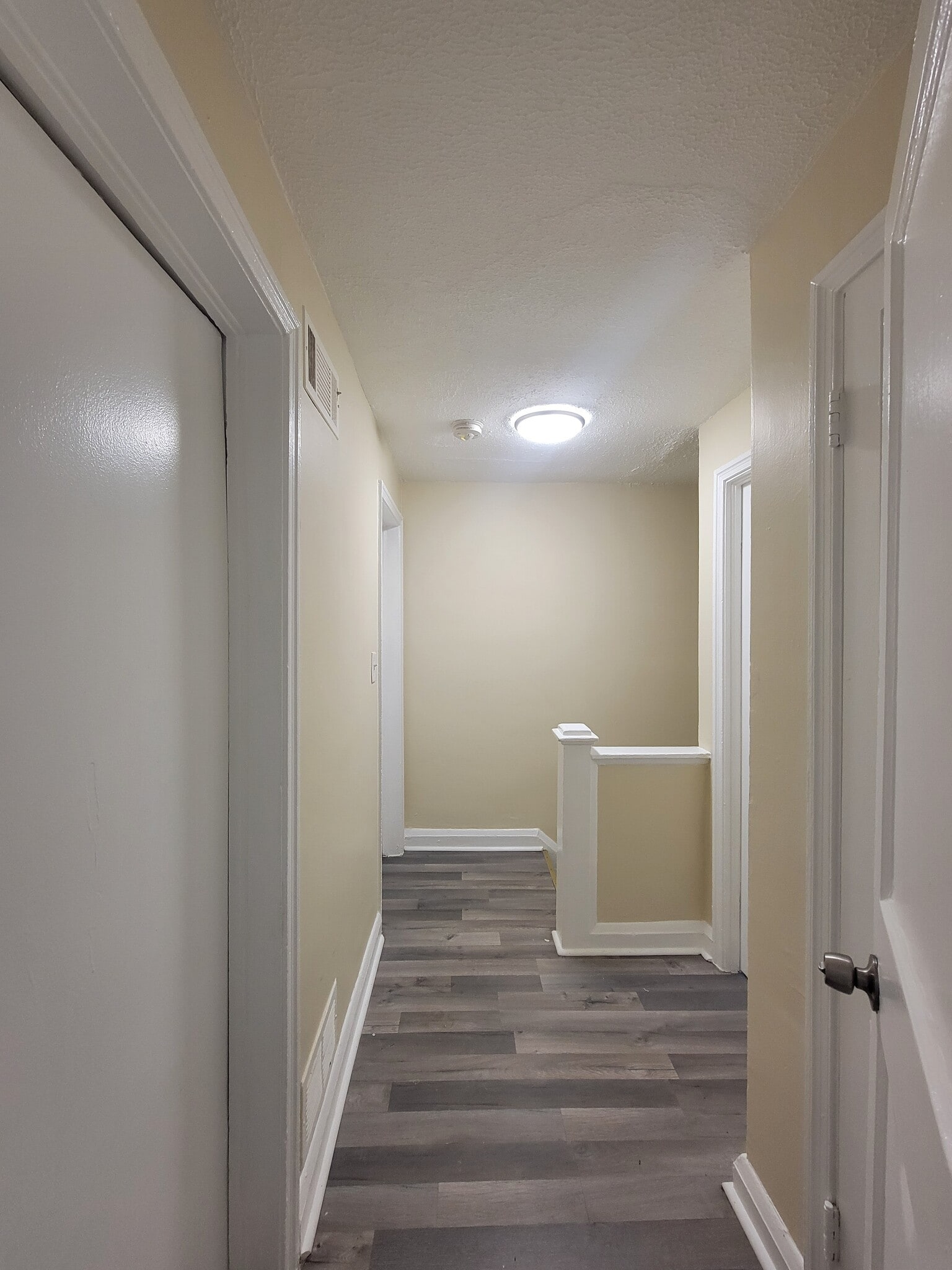 Building Photo - 3226 Westmont Ave