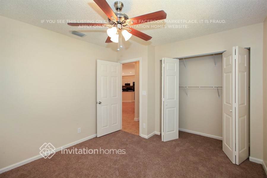 Building Photo - 5148 NW 47th Ave