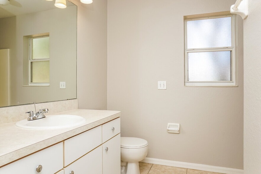 Building Photo - 5382 Hightower Rd