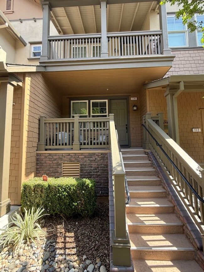 Building Photo - Well-Kept 2BD/2BA Condo Near Downtown Livermore! - Extra Large 2.5 Car Garage with Additional Sto...